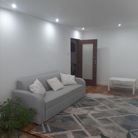 Mari&Vio Apartment Cluj-Napoca Ngoại thất bức ảnh